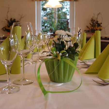 Sulzfeld am Main Gasthaus & Weingut Zum Stern מראה חיצוני תמונה
